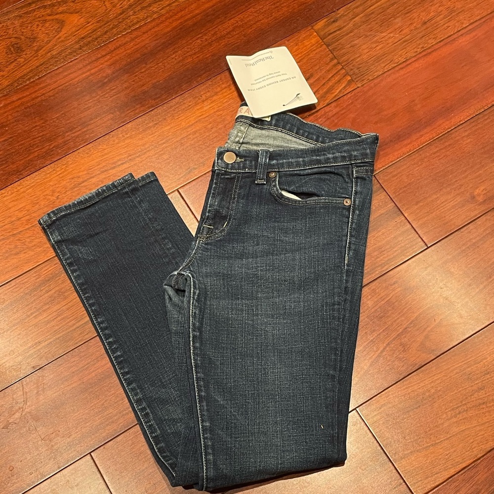 J Brand Low-Rise Straight Leg Jeans - Picture 5 of 8